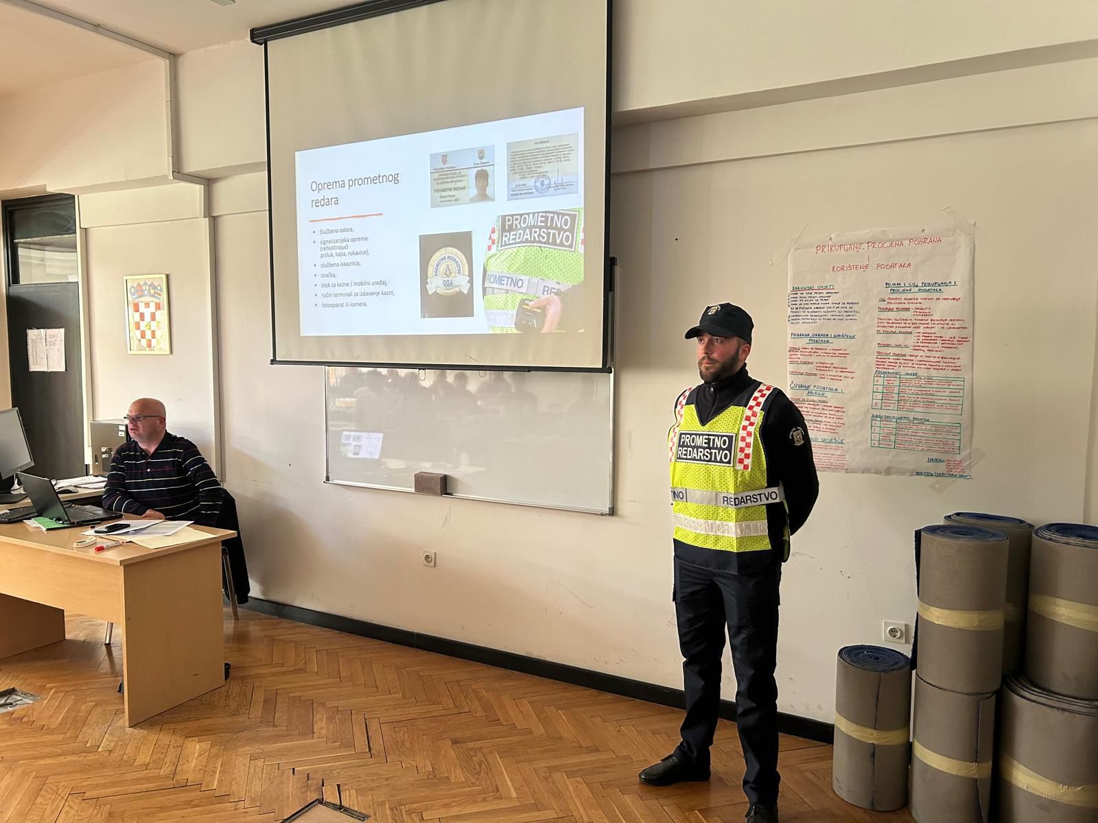 Prometno redarstvo Grada Šibenika na Policijskoj akademiji sudjelovalo u osposobljavanju kandidata za prometne redare 